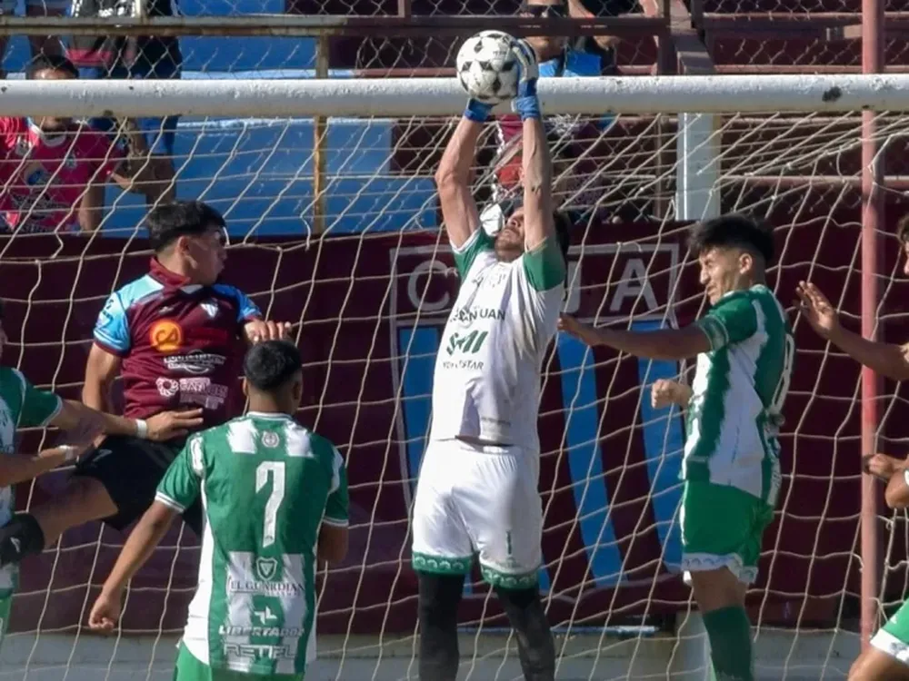 Desamparados venció a Peñarol y el Torneo de Verano quedó al día