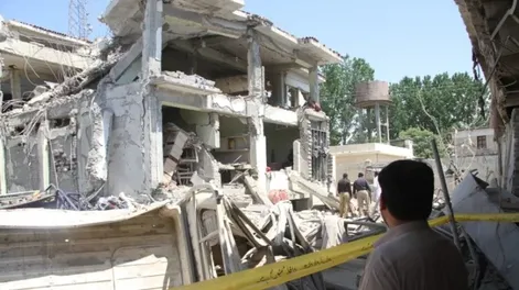 Al menos 12 muertos y 50 heridos por una explosión en una comisaría de Pakistán