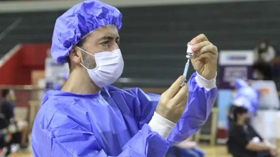 El jueves arranca el plan de vacunación contra el Covid para mayores de 60 años en San Juan