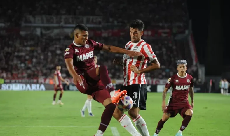 Lanús venció a Estudiantes en La Plata y se sube a la punta del campeonato