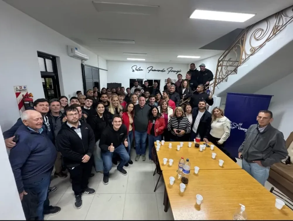 La foto de la reunión libertaria.-