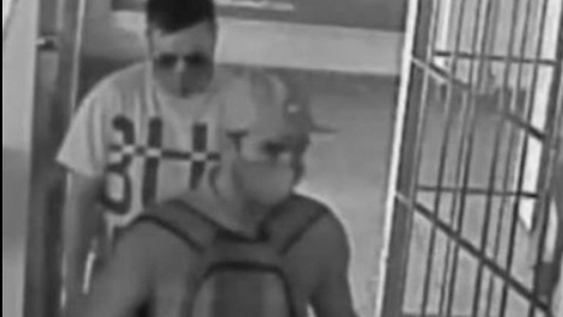 Un policía estuvo preso por error durante 17 días y apuntó contra sus compañeros