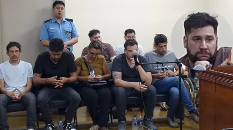 Los diez imputados en la causa, junto con Storniolo.