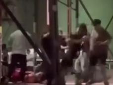 La imagen del tumulto que se armó en la salida del boliche. La imagen del tumulto que se armó en la salida del boliche.