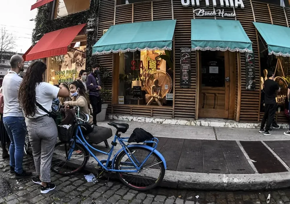 Crecieron 64% los casos en 14 días pero la curva se desacelera