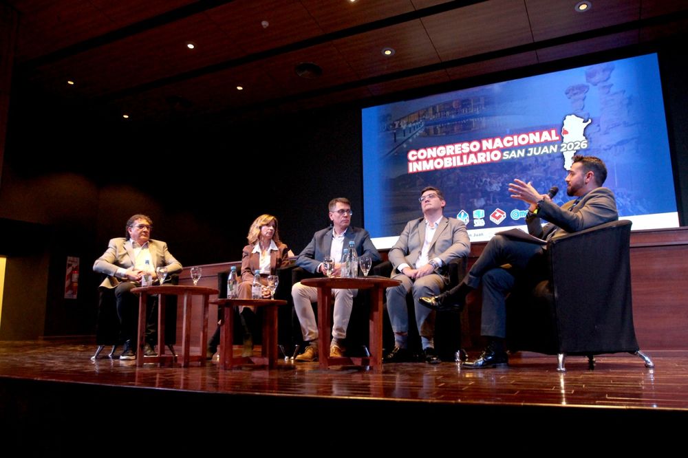 Referentes de la Cámara Minera de San Juan, CASEMI y el Colegio de Inmobiliarias hablaron sobre cómo será el desarrollo minero y qué necesidades tendrá.&nbsp;&nbsp;