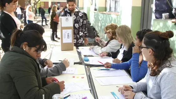El voto en blanco tuvo campaña propia en la calle y en redes sociales