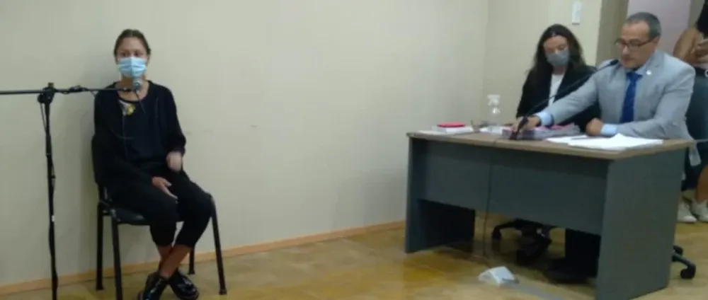 Estudiante condenada por chocar y matar a un anciano