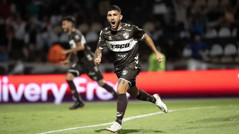 San Martín sigue sumando: presentó a su tercer refuerzo con pasado en el fútbol mexicano