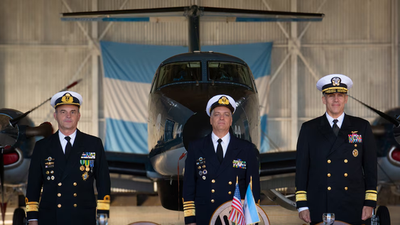 La Armada Argentina y Estados Unidos firmaron un acuerdo para la vigilancia marítima.