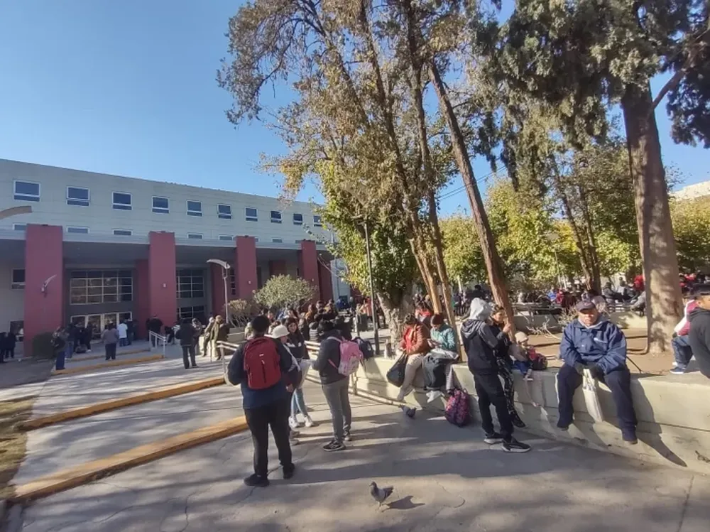 Desalojaron por amenaza de bomba el Hospital Rawson