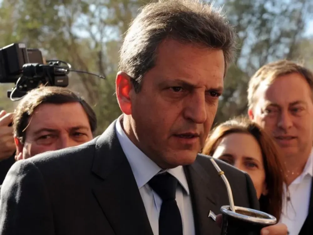 Massa analiza que se entregue una suma fija para trabajadores en relación de dependencia