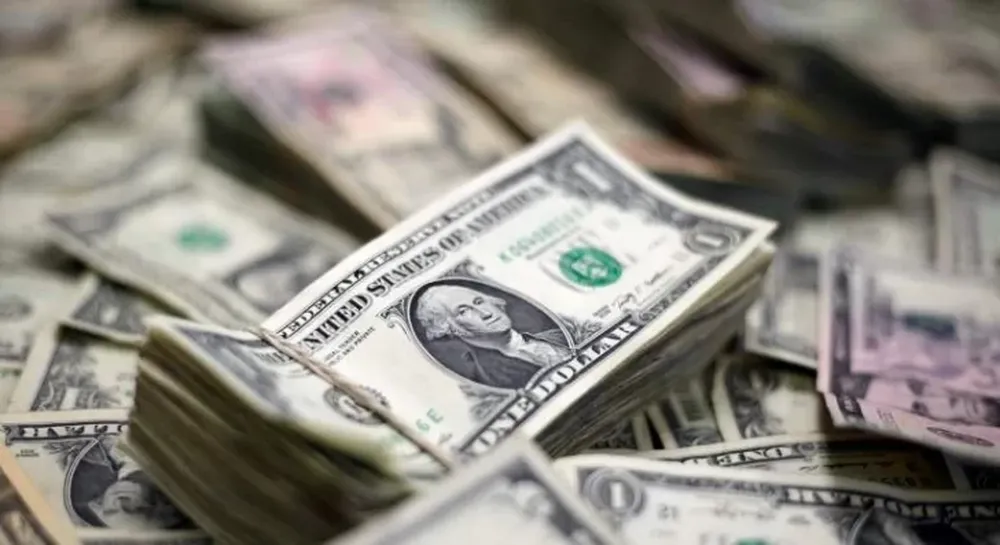 El dólar blue se negoció a $150