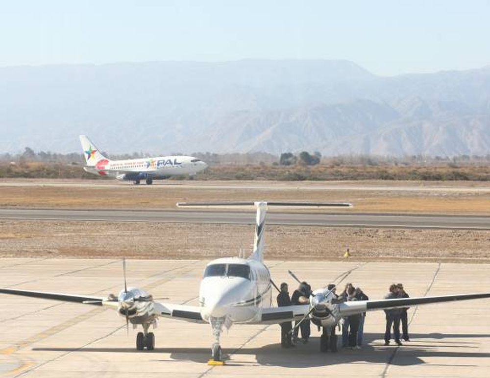 Aerolíneas pide plan  de pago a 9 de Julio