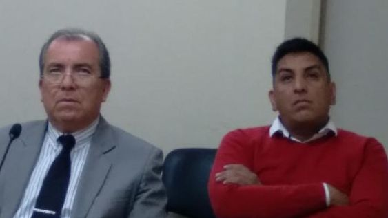 Juzgan a un policía por dejar salir a un preso hasta lo de su novia, a cambio de un asado