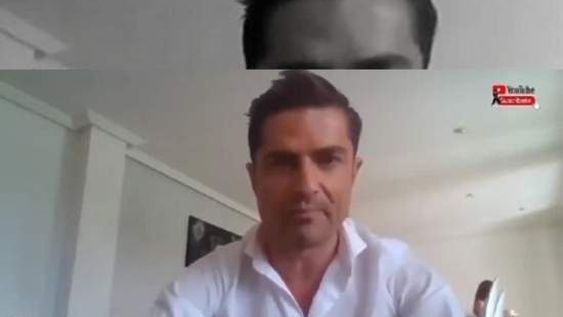 Su amante se apareció semidesnuda mientras hacía un vivo y se volvió viral