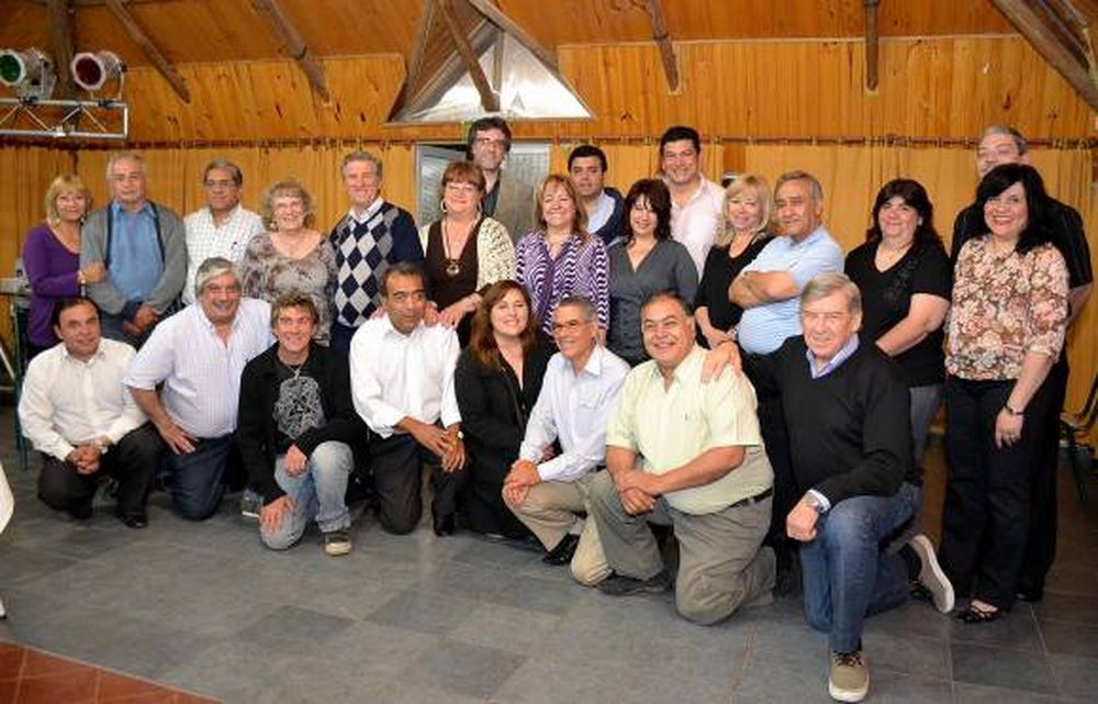 Brindis por firma de convenio