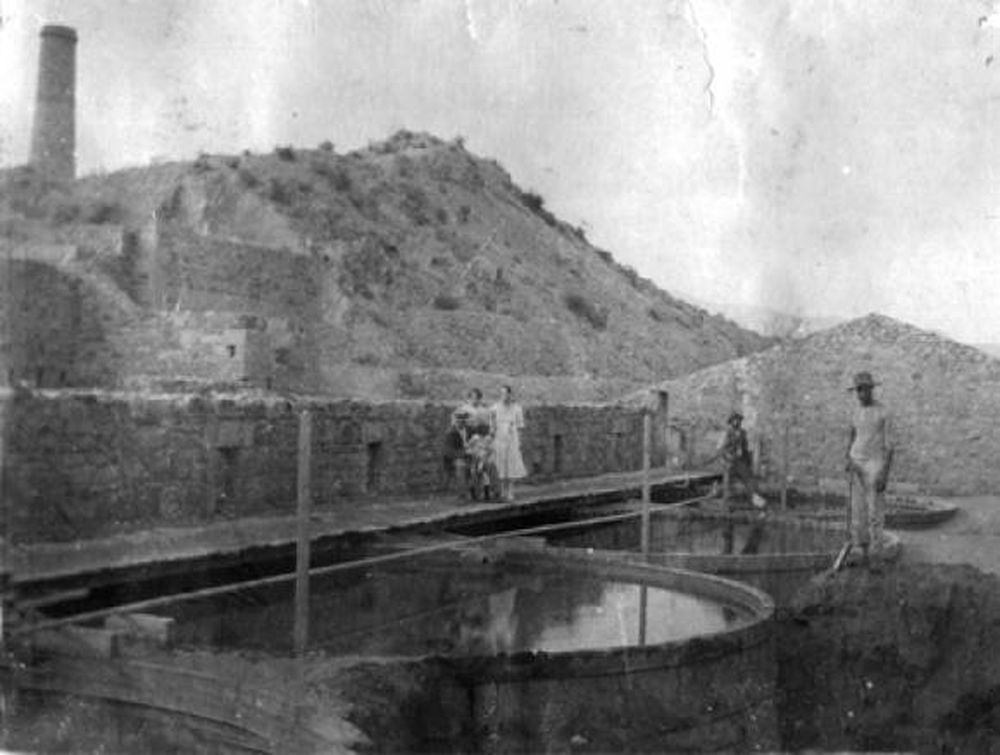 Más de un siglo de cianuro