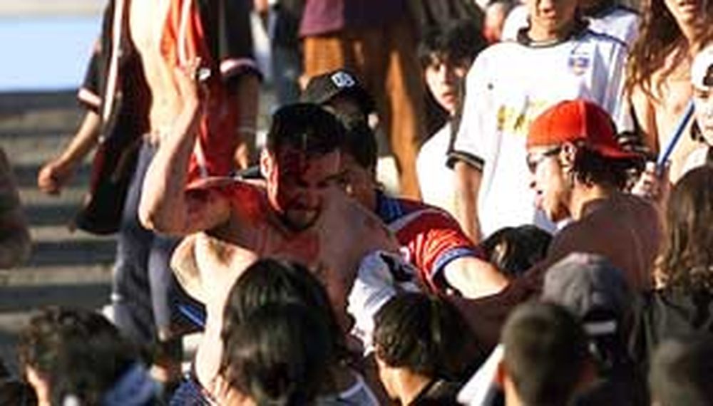 En Chile, un hincha murió tras recibir ocho puñaladas
