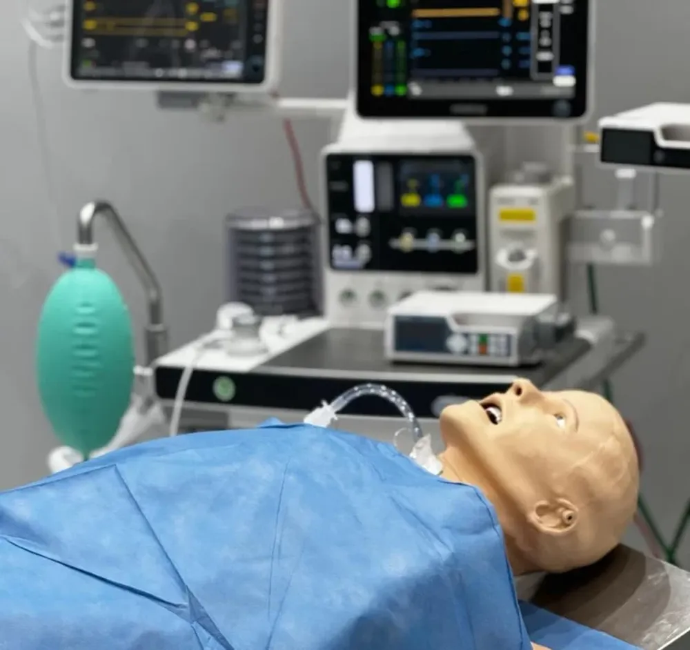 Abrirán el primer simulador de quirófano para aprender a reducir riesgos en las cirugías