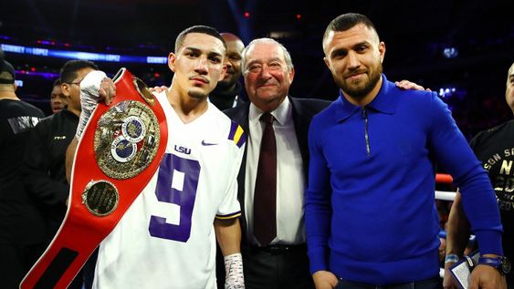 Lomachenko y López, por cuatro coronas