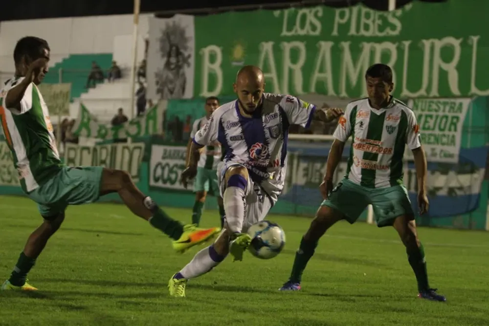 Desamparados y Peñarol protagonizaron un partidazo con 6 goles en el Serpentario