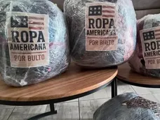 Fardos de ropa importada, el boom que se extiende por el país, ya está en San Juan y preocupa al comercio formal Fardos de ropa importada, el boom que se extiende por el país, ya está en San Juan y preocupa al comercio formal