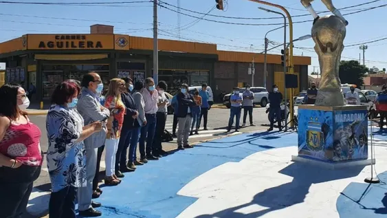 Maradona, presente para el mundo