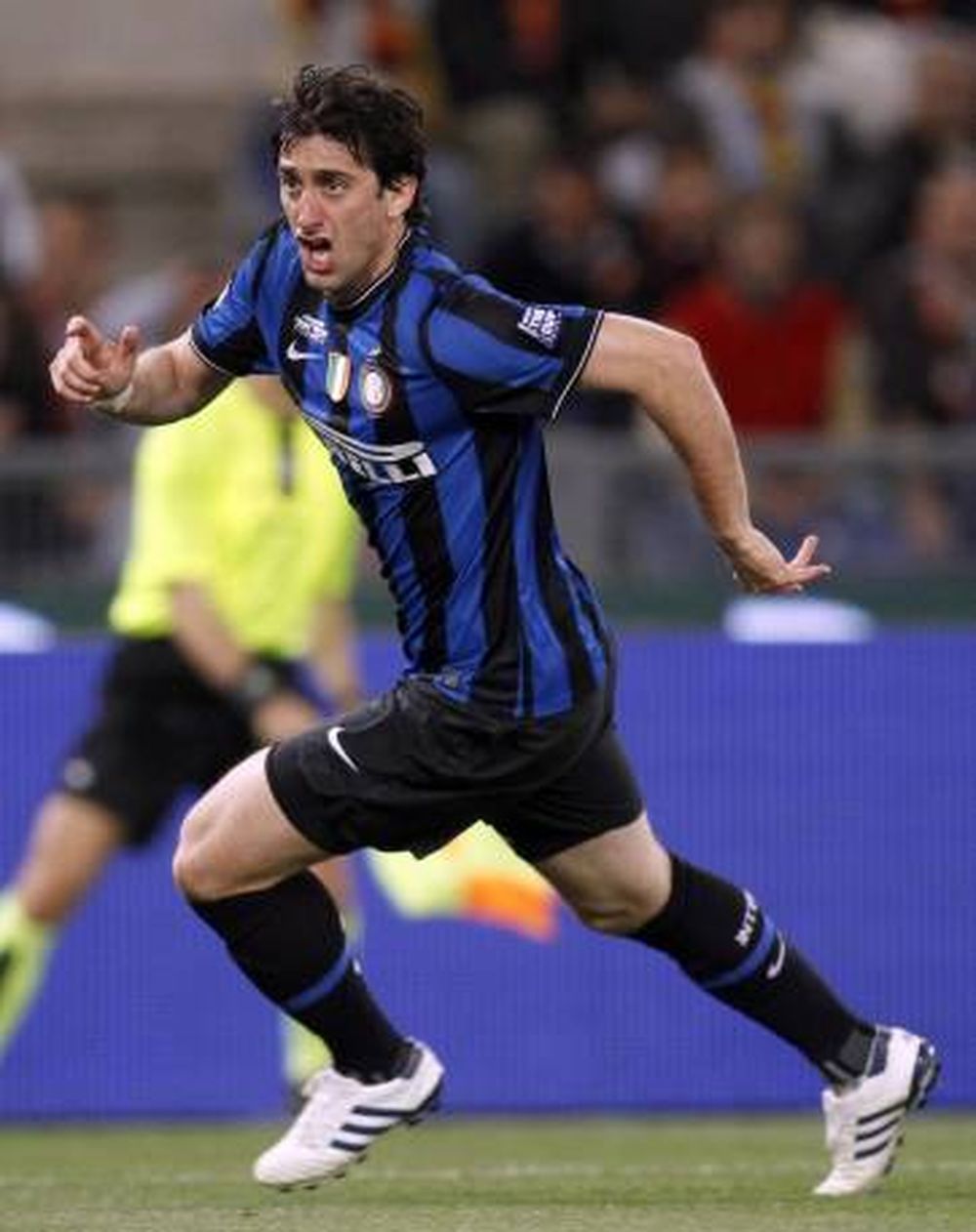 Milito no perdona y el Inter festeja