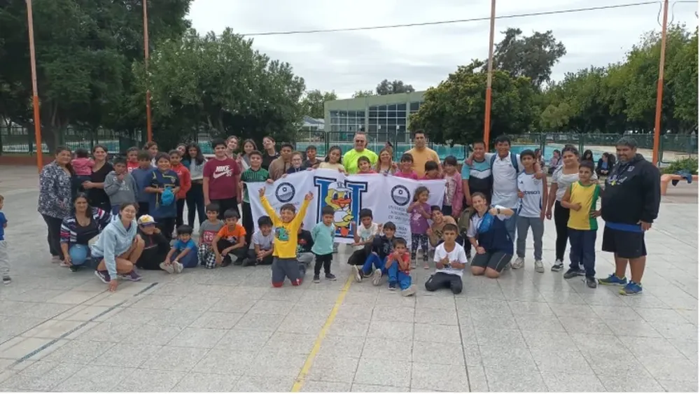 Chicos de Angaco fueron recibidos en El Palomar