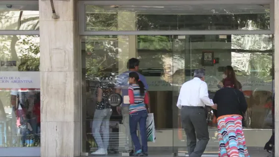 Al no considerarlos funcionarios, dos acusados evitarán un juicio