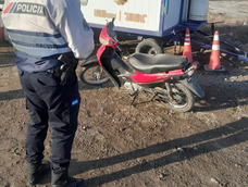 La moto secuestrada por la Policía.