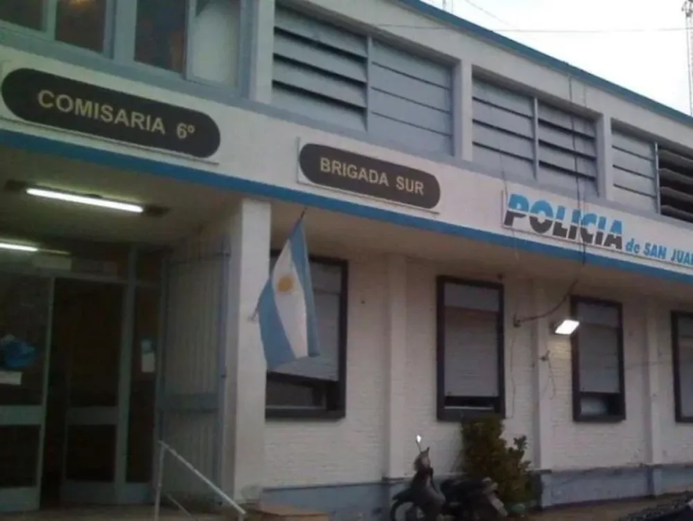 Insólito: lo encontraron durmiendo en la casa de su hija a pesar de tener prohibido acercarse