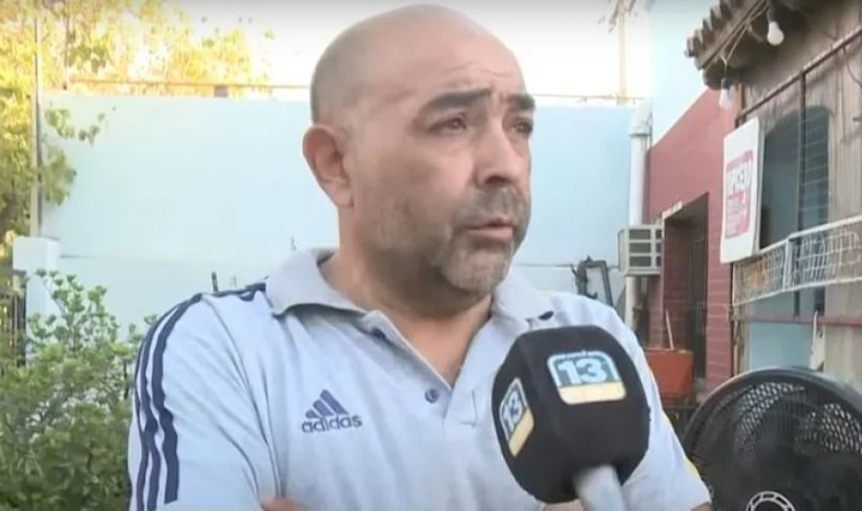 Eduardo Bazán, previo a la detención por la triple amenaza de bomba al Centro Cívico, había dado una nota a un medio televiso de San Juan por problemas que tenía con una vecina, la misma que lo terminó denunciado después.&nbsp;