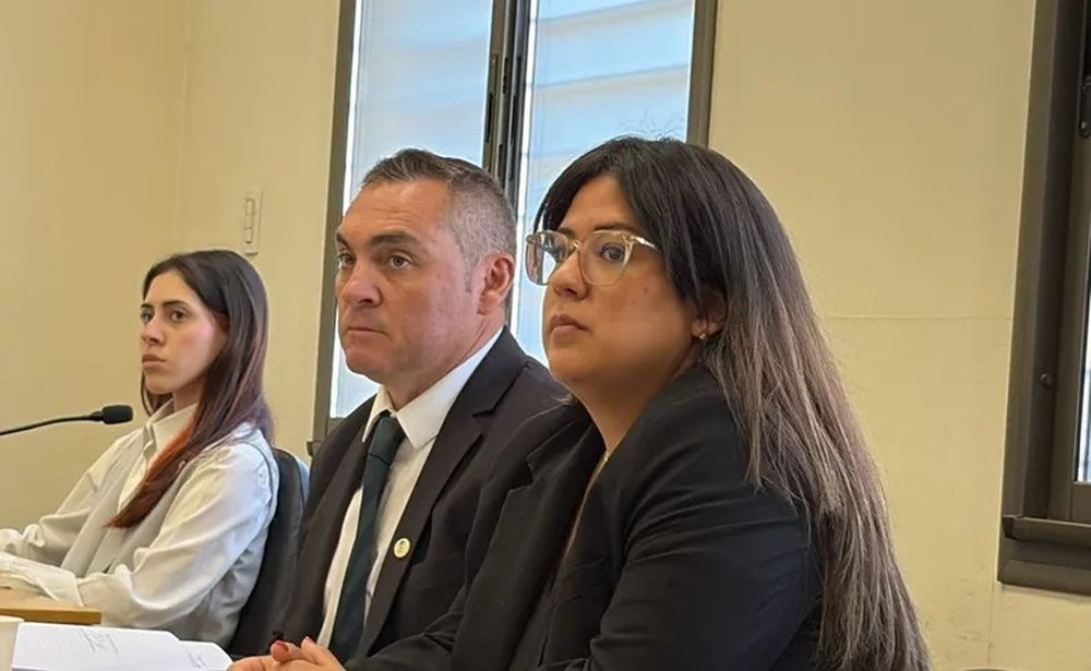 El fiscal Fernando Bonomo, de la UFI Flagrancia, junto a la ayudante fiscal Luc&iacute;a Escudero.