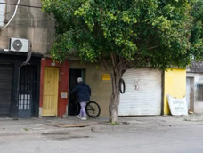 dos adolescentes encontraron muerta a su mama: la autopsia revelo que fue asesinada y se investiga un posible femicidio