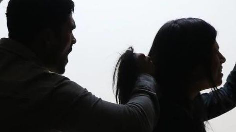 Condenan a dos años y dos meses de prisión efectiva a un joven por agredir a su pareja menor de edad