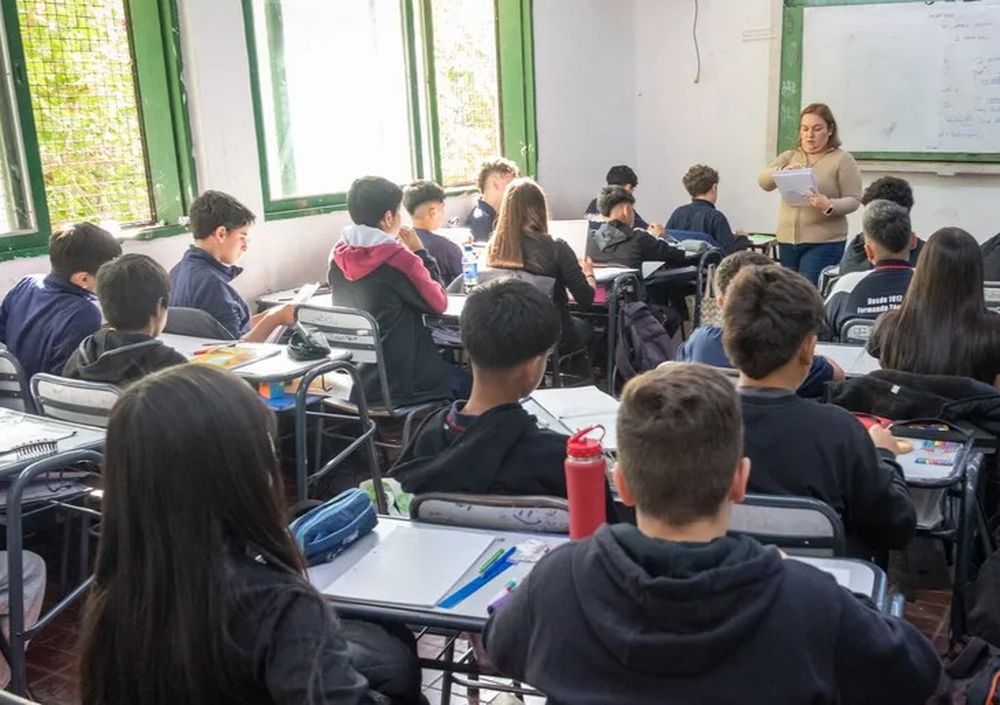 El programa está destinado a estudiantes secundarios que aún no tienen lugar para este año