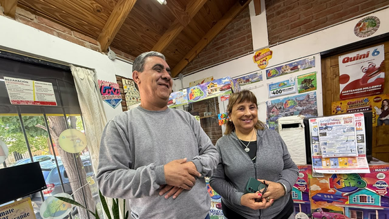 Mario Andrada y Myriam Arias, los dueños de la agencia de quiniela.