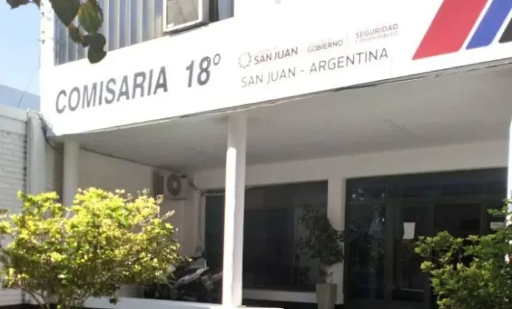 Armados le robaron todos sus ahorros y el cobro de dos IFE: en total huyeron con $150 mil