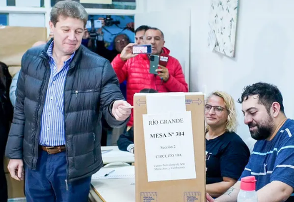 Amplia ventaja del gobernador Gustavo Melella en Tierra del Fuego