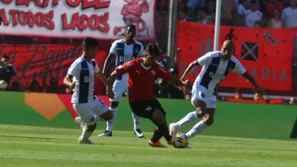 Talleres amargó a Independiente en el debut de Pablo Pérez
