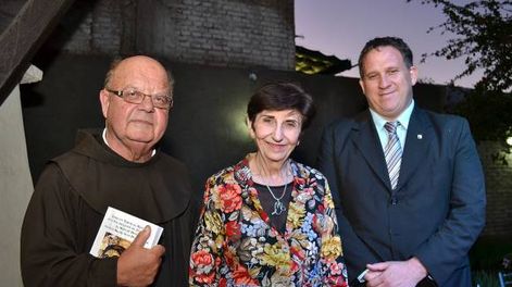 Libro sobre temas teológicos