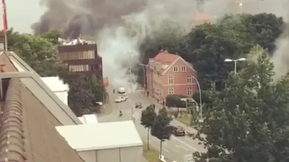 Autos quemados y nuevos enfrentamientos en Hamburgo