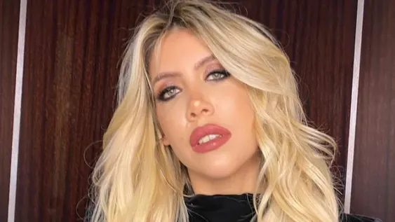 Wanda Nara se quiere tanto que posó con una campera con su rostro