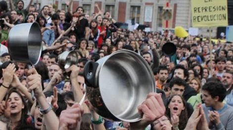 La crisis aumenta el éxodo de españoles