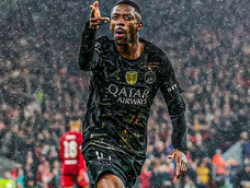 Ousmane Dembélé fue la figura del PSG en la Champions League con un doblete ante Liverpool en Anfield. Ousmane Dembélé fue la figura del PSG en la Champions League con un doblete ante Liverpool en Anfield.