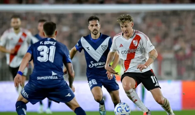 Desteñido. El fin de año de River necesita un resultado importante y su juez será el Vélez del Mellizo Barros Schelotto.