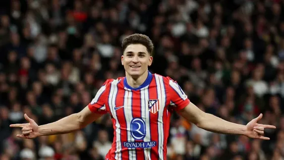 INSPIRADO. Julián Alvarez es vital en el presente del Atlético Madrid.