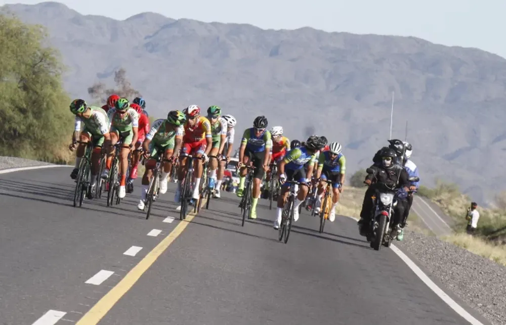 Nicolás Tivani voló en la segunda etapa y Mauro Richeze sigue al frente de la general